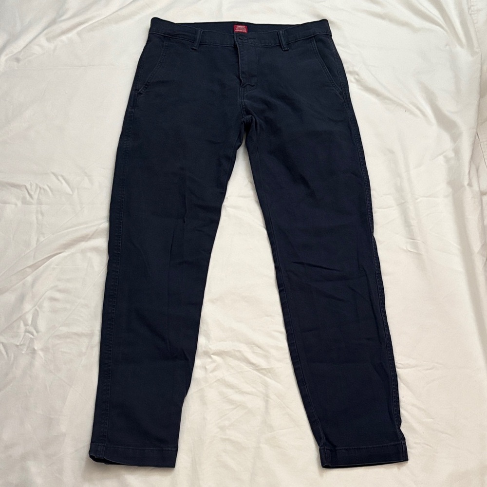 Levi's Men's Dark Blue Chinos